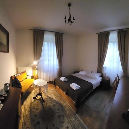 Bed and Breakfast Zamek Na Wodzie W Wojnowicach Wojnowice  Экстерьер фото