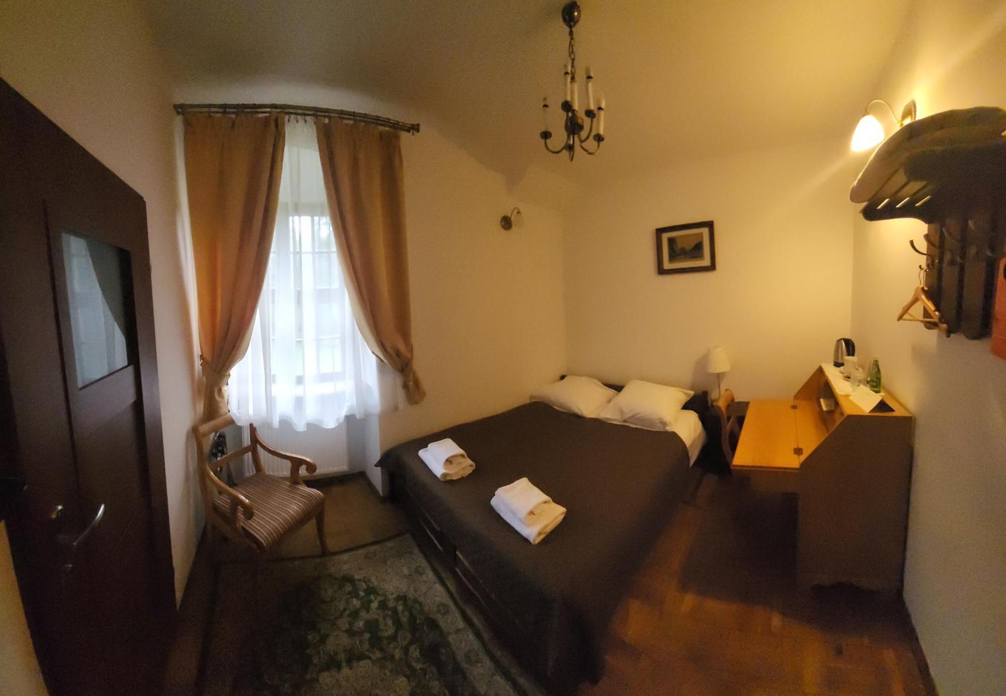 Bed and Breakfast Zamek Na Wodzie W Wojnowicach Wojnowice  Экстерьер фото