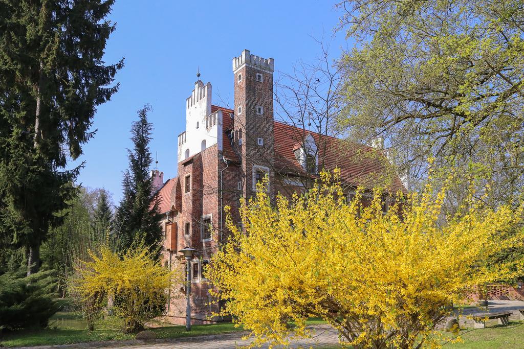 Bed and Breakfast Zamek Na Wodzie W Wojnowicach Wojnowice  Экстерьер фото
